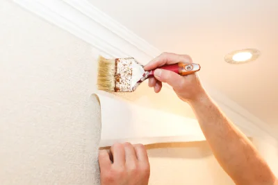 Pose de papier peint à Botmeur — revêtements muraux et toiles de verre